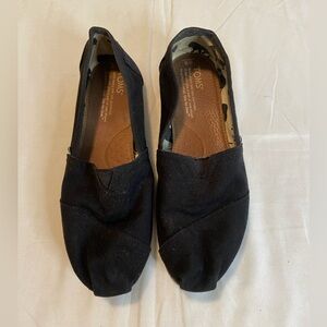 Tom’s Black Canvas Classic Women’s Flats Sz 8